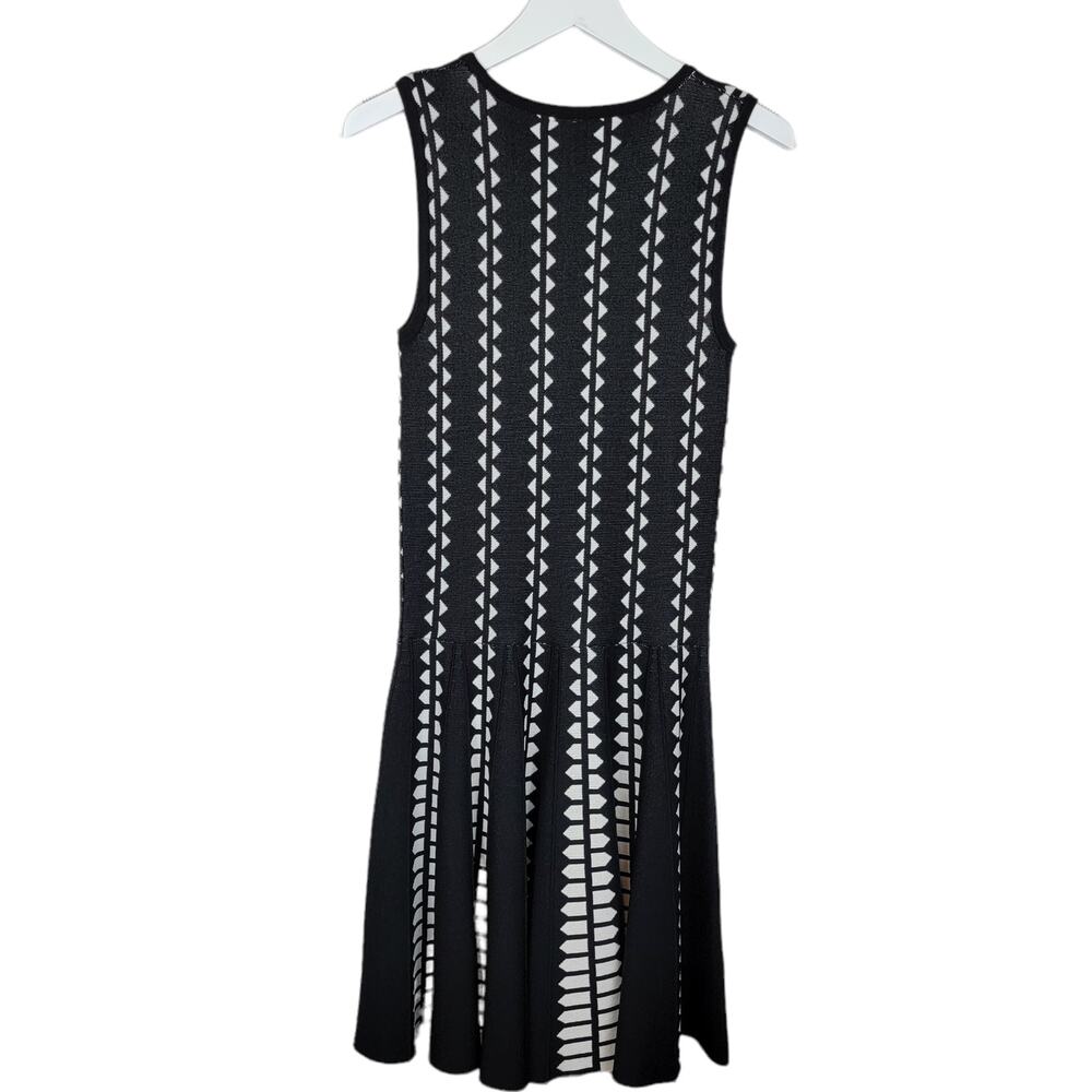 LINE THE LABEL International John & Jenn Black White Knit Fit & Flare Dress - M - Picture 6 of 7